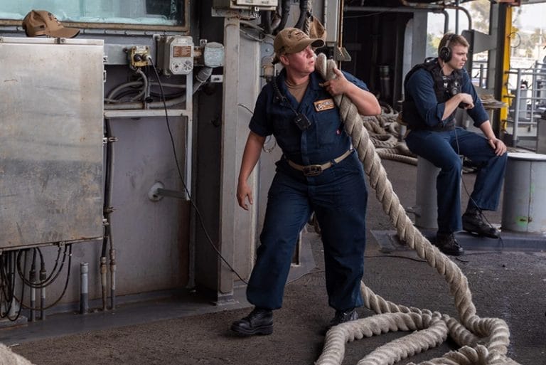 Marinheiro do USS Abraham Lincoln 